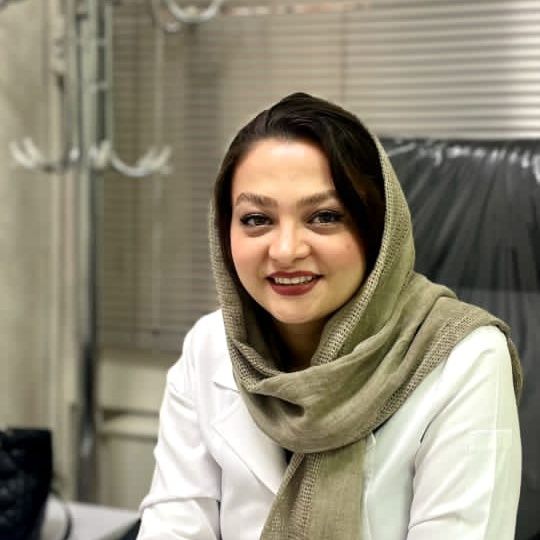 دکتر مریم پاکرو