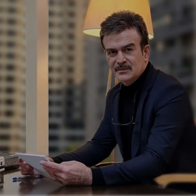 دکتر محمودرضا عدن