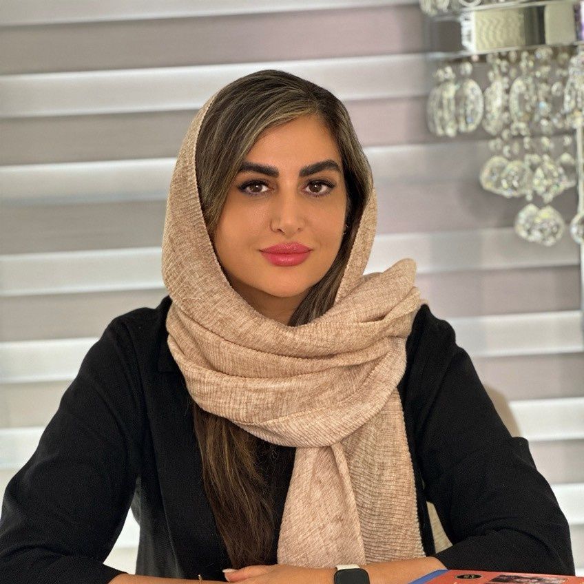 سارا صالحی