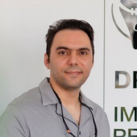دکتر عزیز گشاده رو