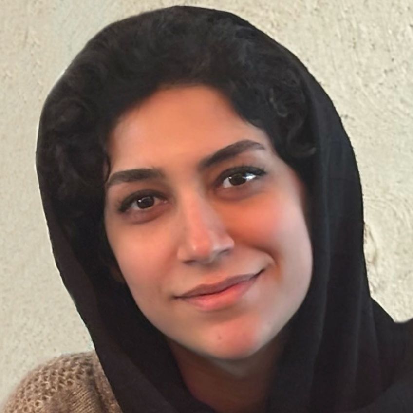 دکتر بنفشه صادقی