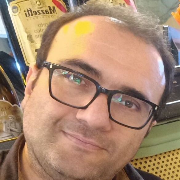 دکتر احسان فتحی