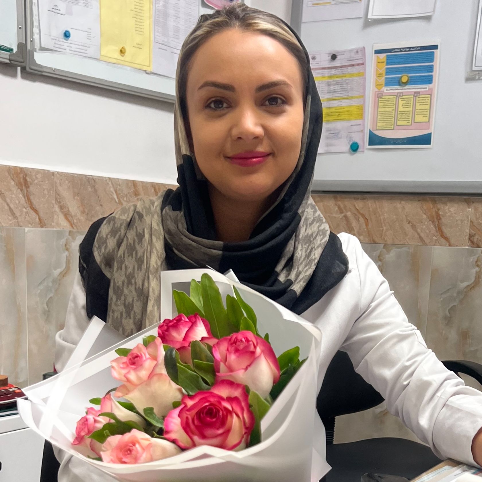دکتر نیلوفر سرچمی