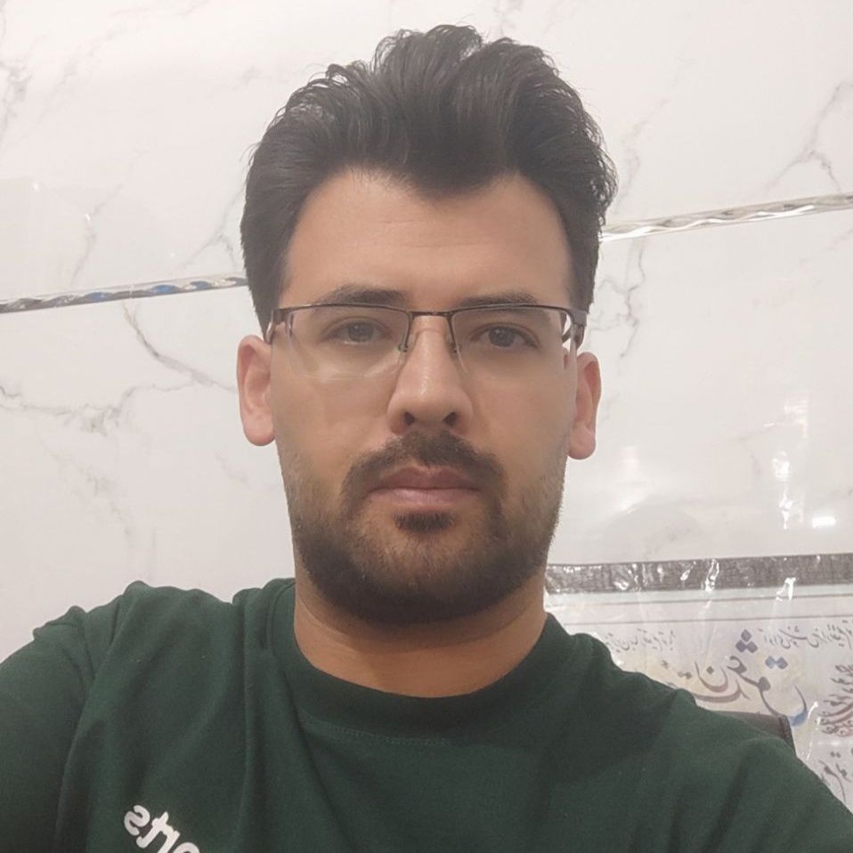 امید حاج بابائی