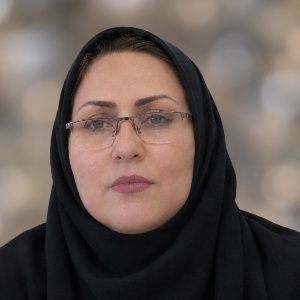 روشنک عزیزیان
