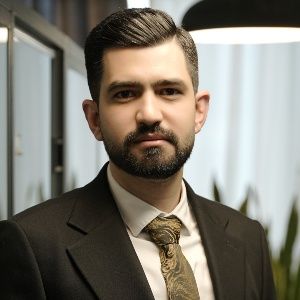 نوید استوار