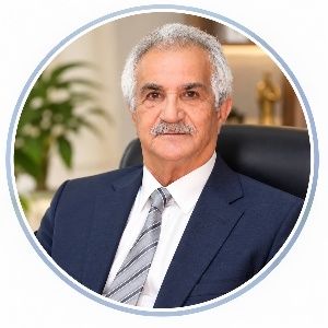 دکتر محمود داورنیا