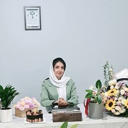 دکتر نیلوفر هوشمند