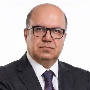 دکتر امیر باستانی