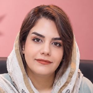 نیوشا خداترس