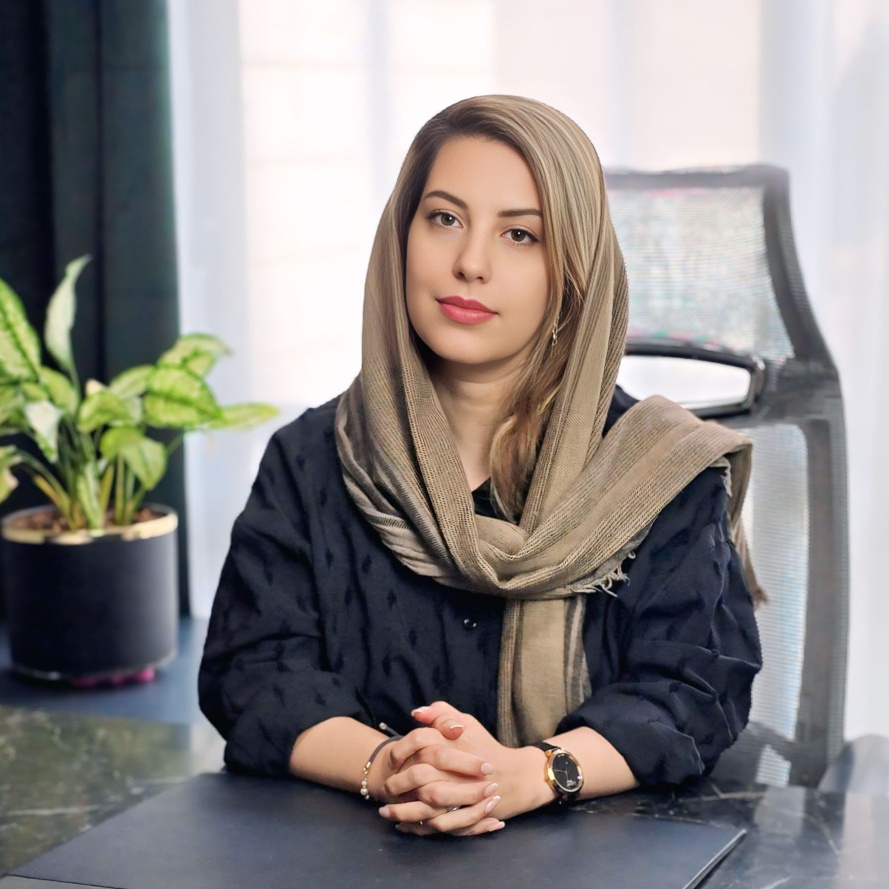 مهرآفرین عطار حداد
