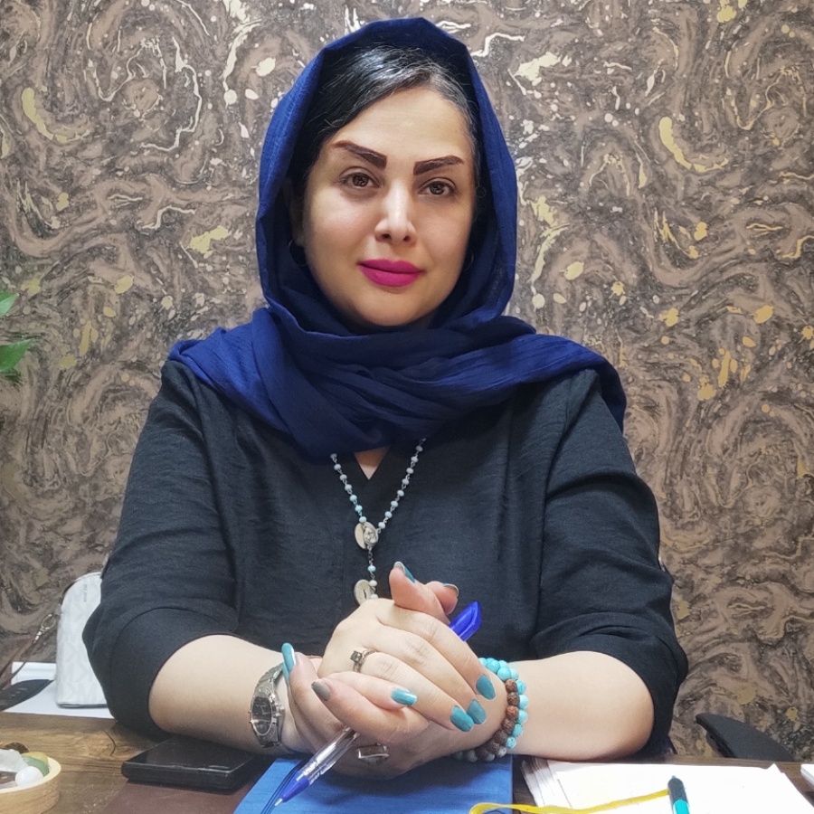 پریا محمدی