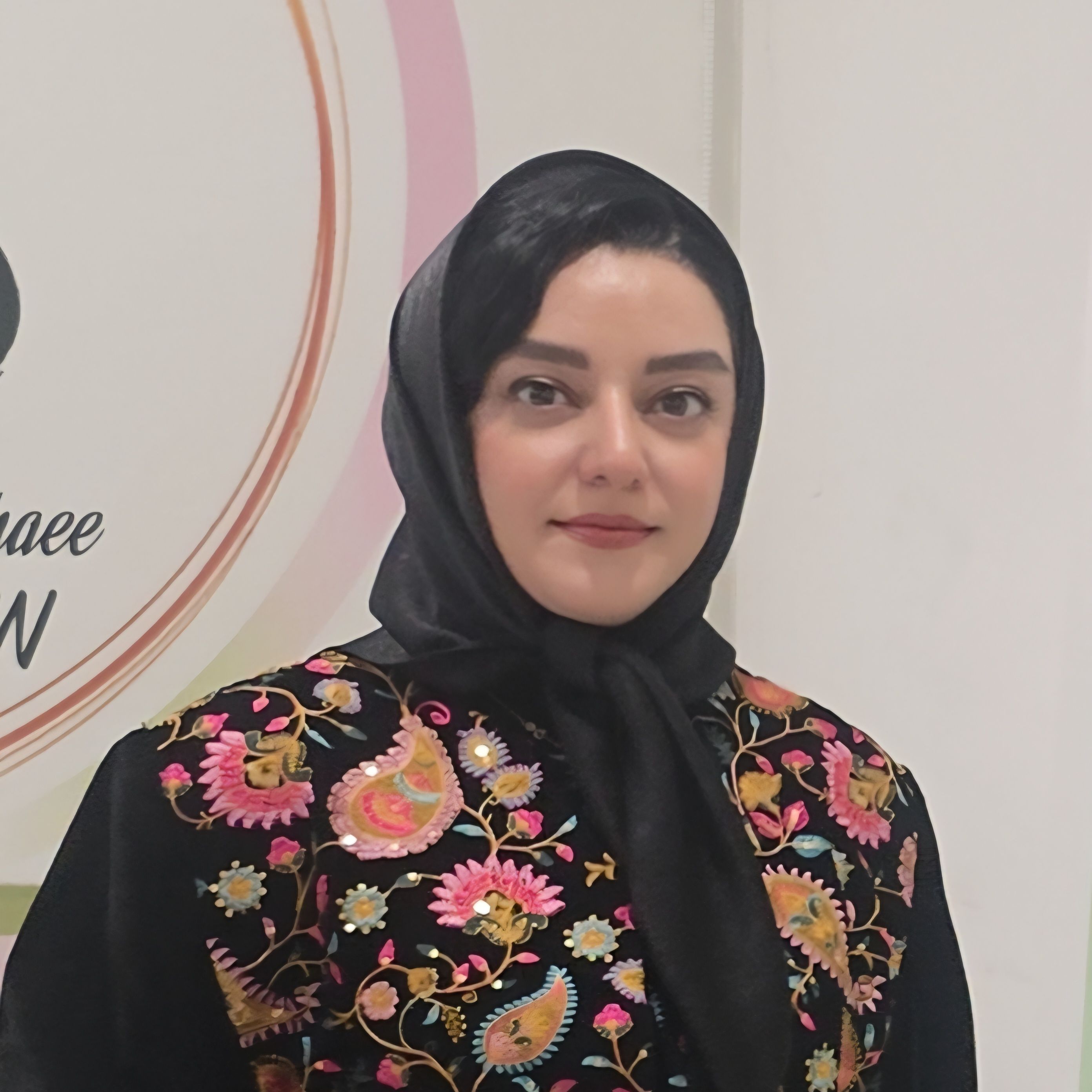 دکتر ساناز قشقائی