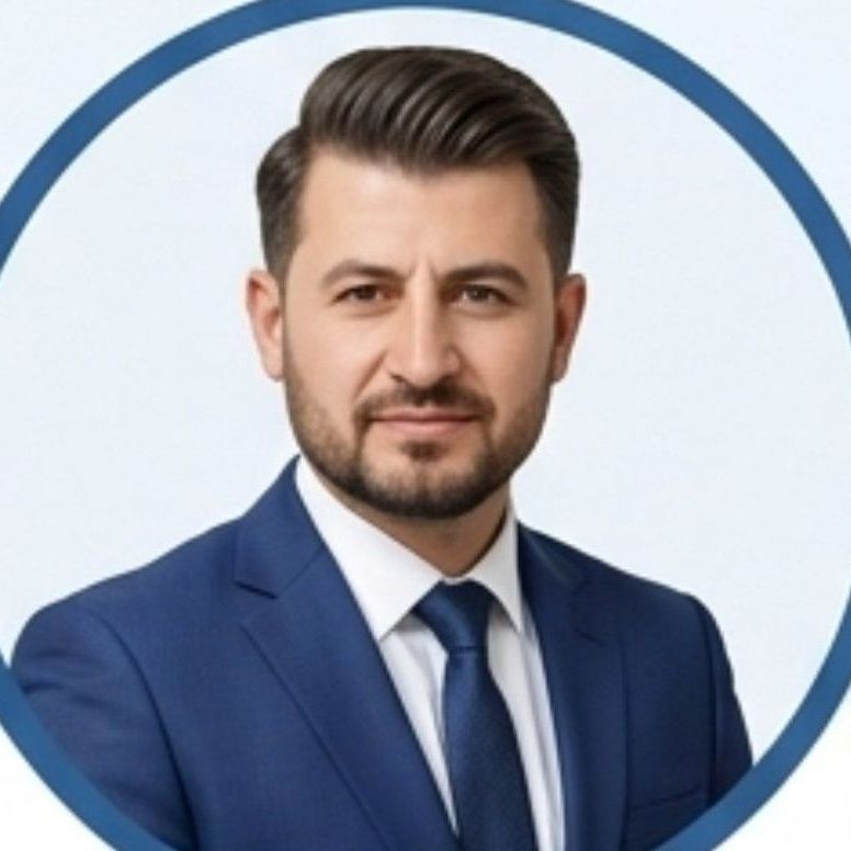 افشین فروغی نیا