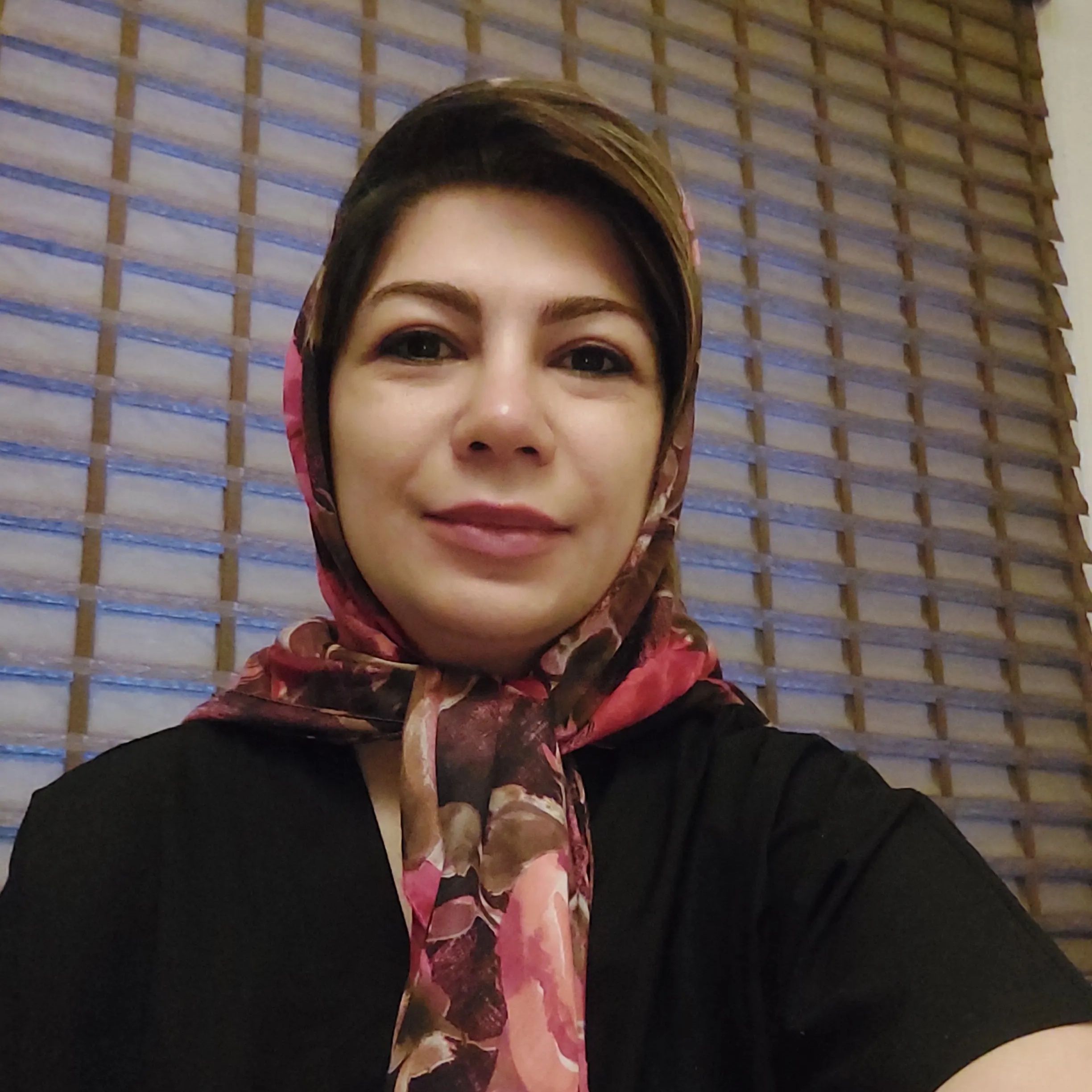 دکتر نغمه نیک بین