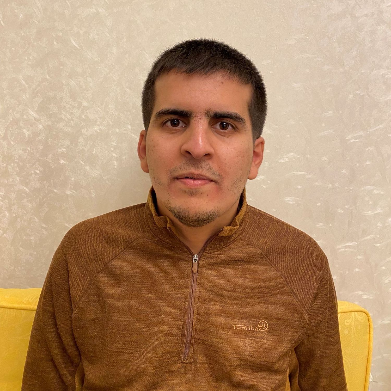 آریا وطنخواه