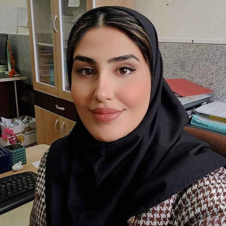 فاطمه محمودیان