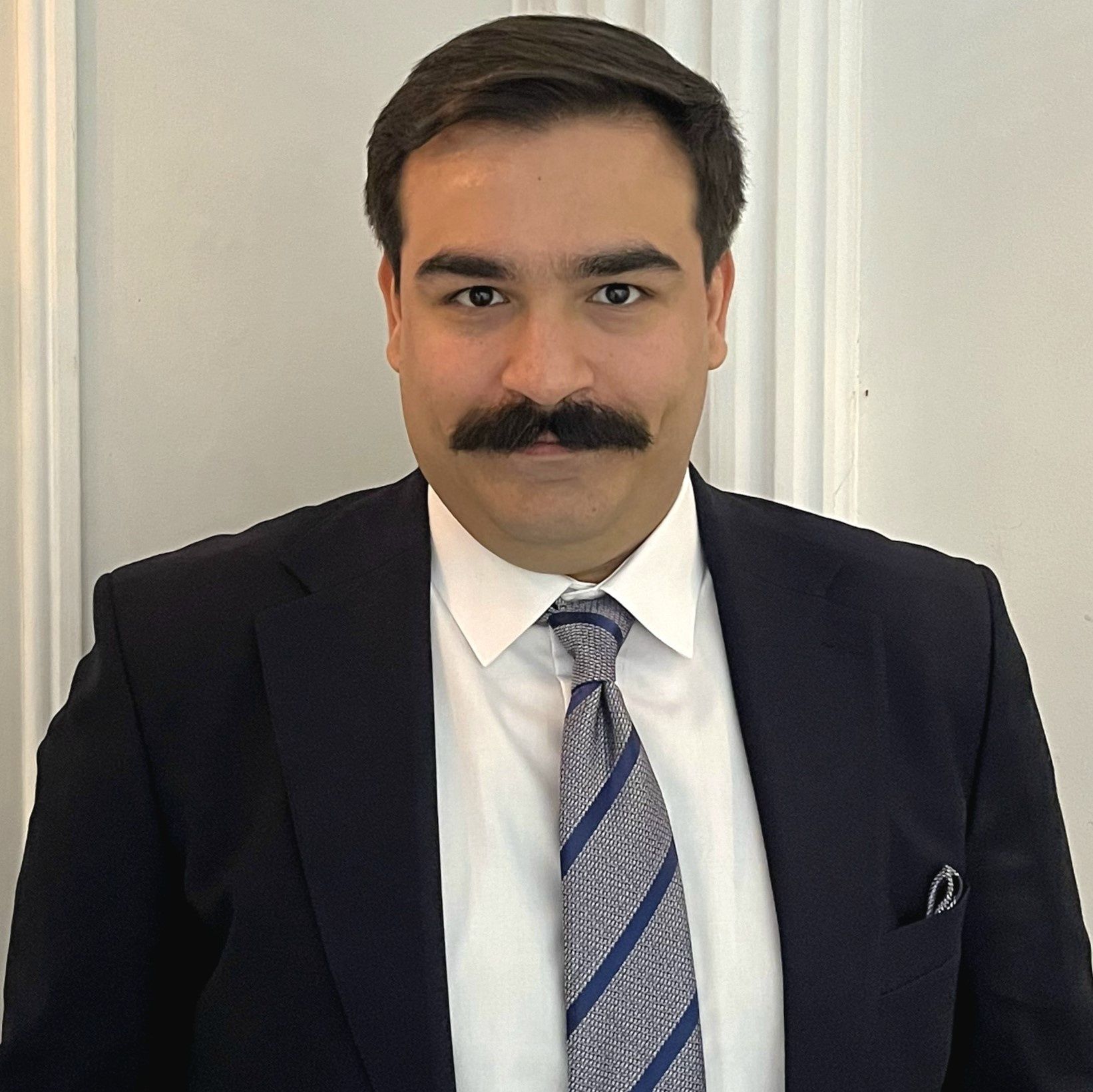 دکتر شایان شیخ میری
