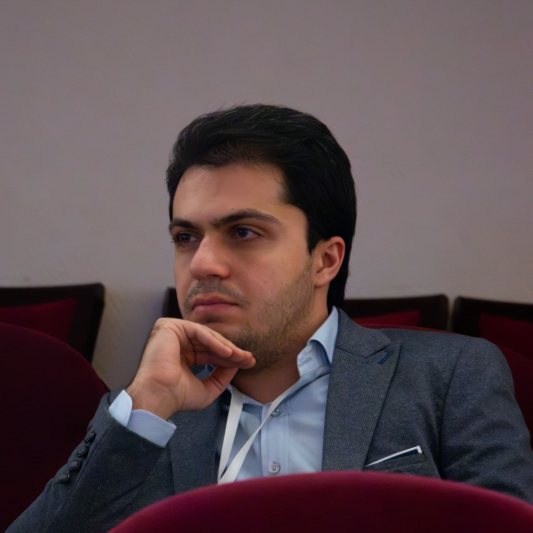 دکتر سروش شریفی مقدم
