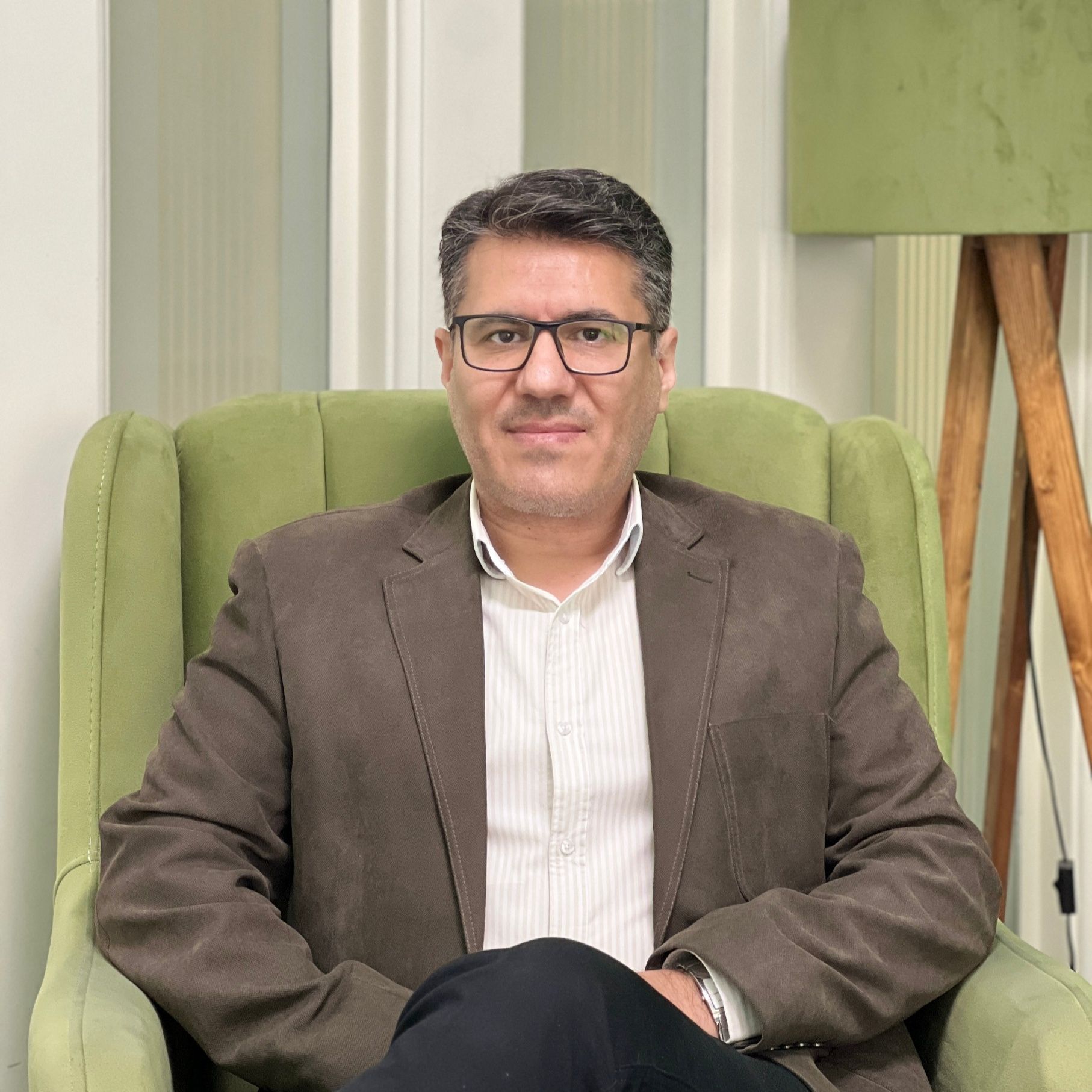 دکتر مجتبی رستمزاده
