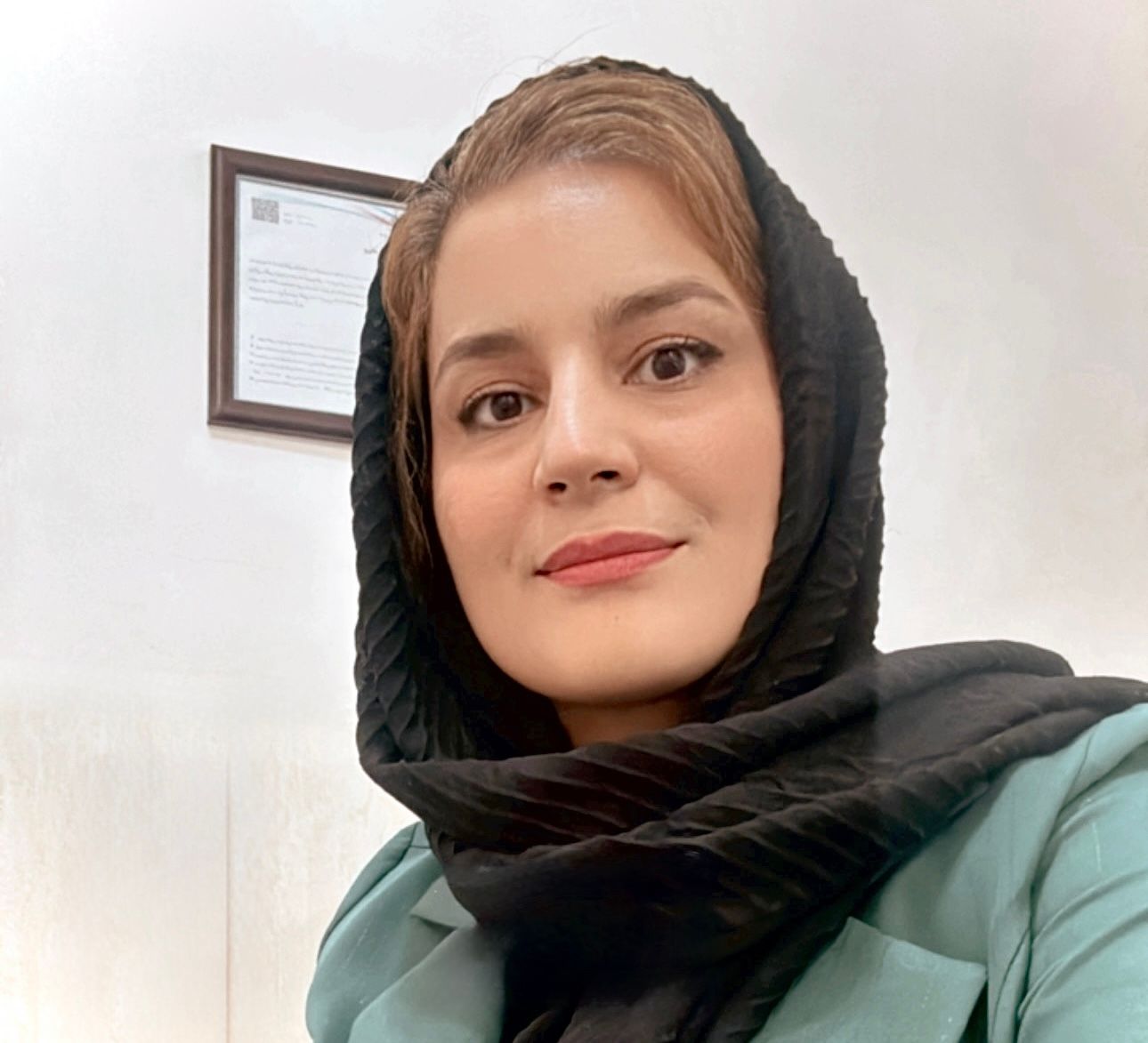 نیلوفر محزونی