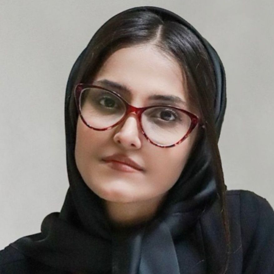 پگاه پروانه نژاد شیرازی