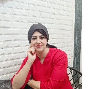 منصوره ایزدی