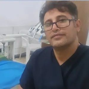 دکتر هادی نیک منش