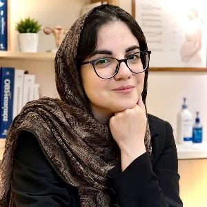 یاسمن حسین زاده لاخانی