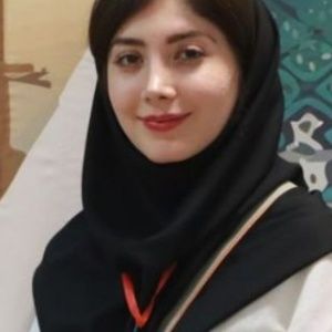 سیده آذین حسینی
