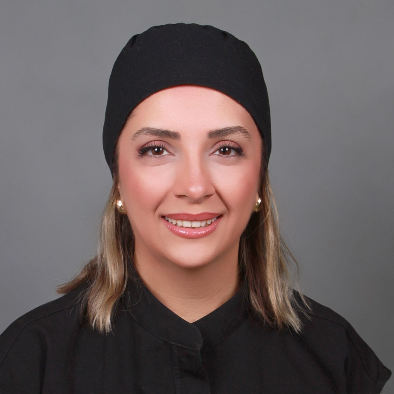 دکتر پریا دانش