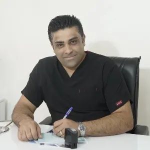 دکتر رضا نوتاش