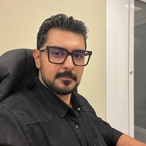 دکتر سپهر کرباسی