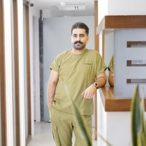 دکتر پدرام طرزی