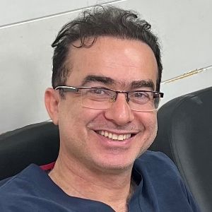 دکتر محمدرضا طوافی