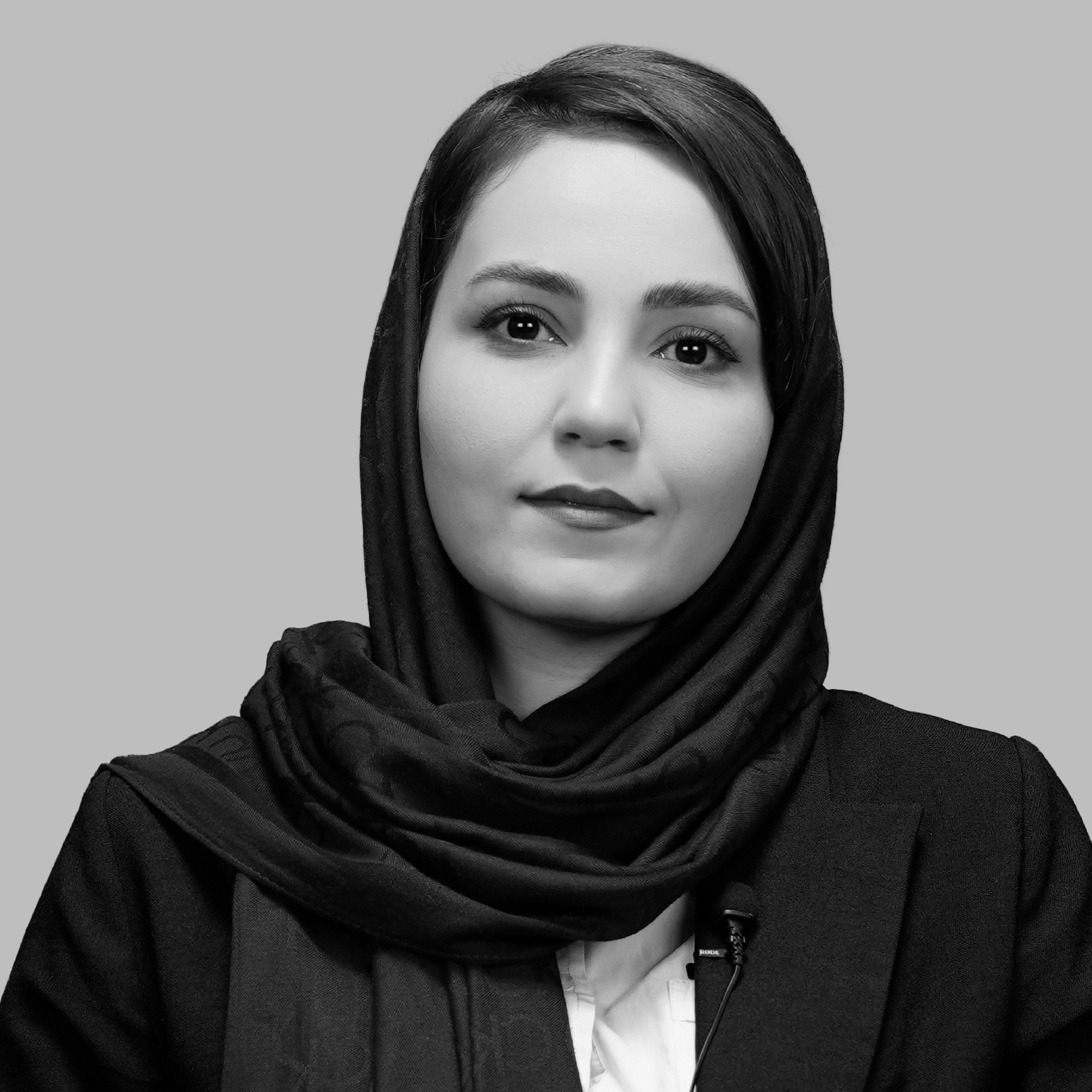 محیا مهرابی پور