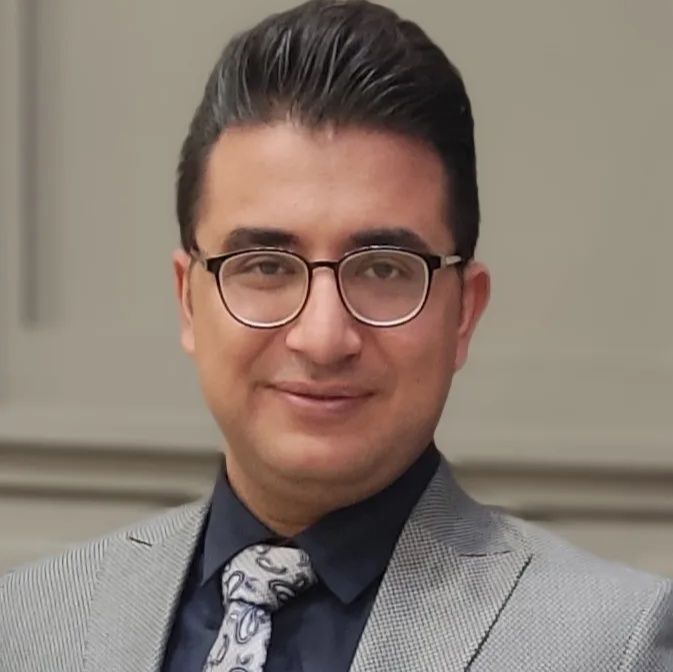 دکتر مهرداد عرفانیان تقوائی