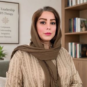 مهناز آریان منش