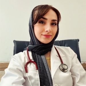 دکتر پریا آینه چی خیابانی