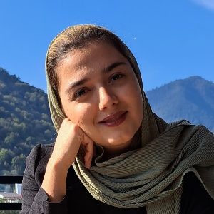 آزاده صمیمی