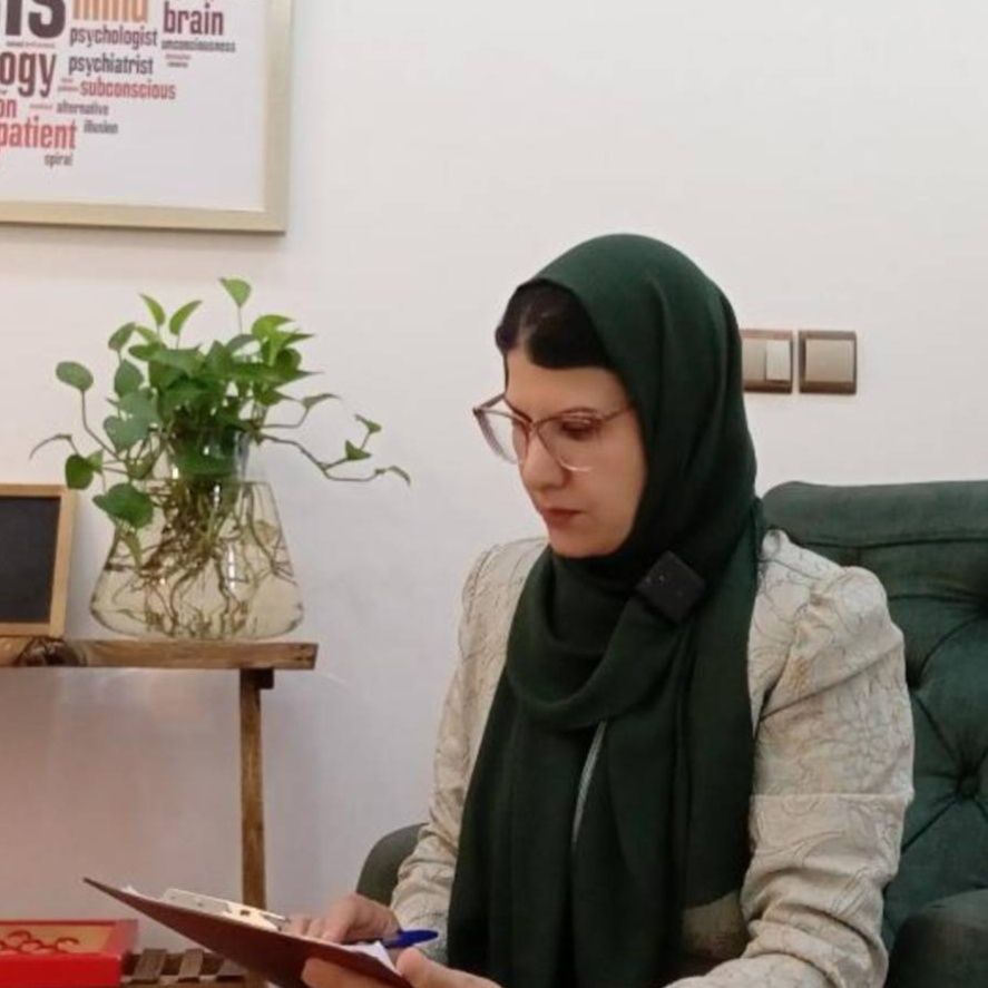 رویا خضری پور