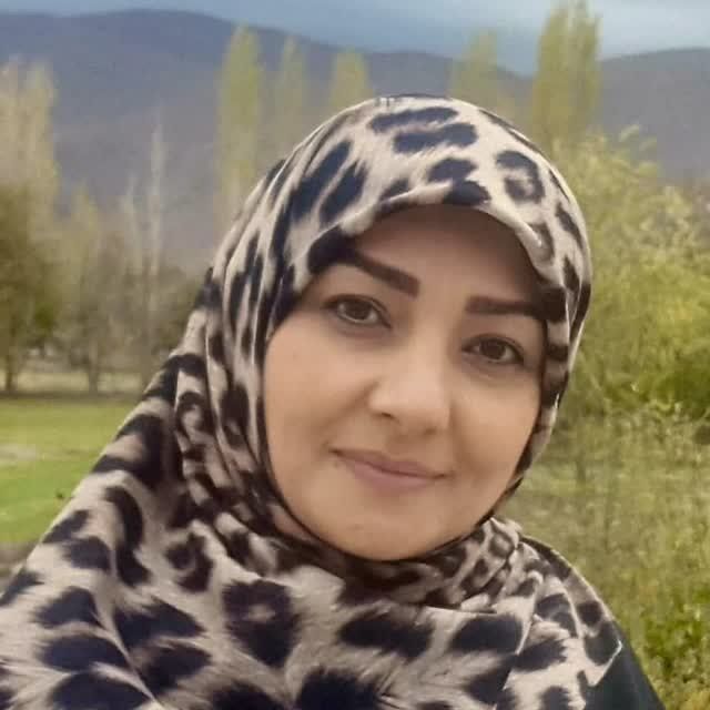 الهام کرمی لالی
