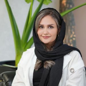 پریا مصطفی زاده
