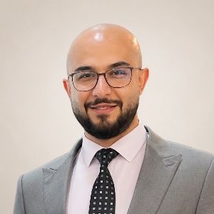 دکتر سیاوش ایزدی دولتخانه