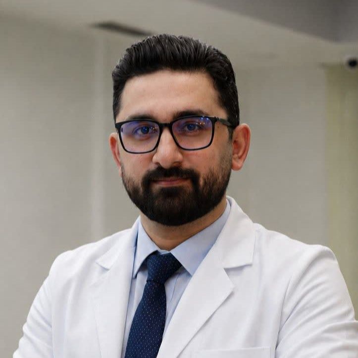 دکتر پویا مشکدار