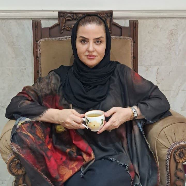 دکتر آمنه حاجی کرم