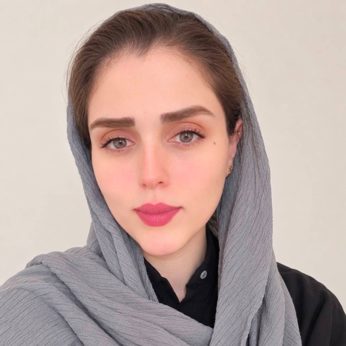 زهرا ایزدی