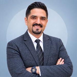 دکتر سید سعید حسینی