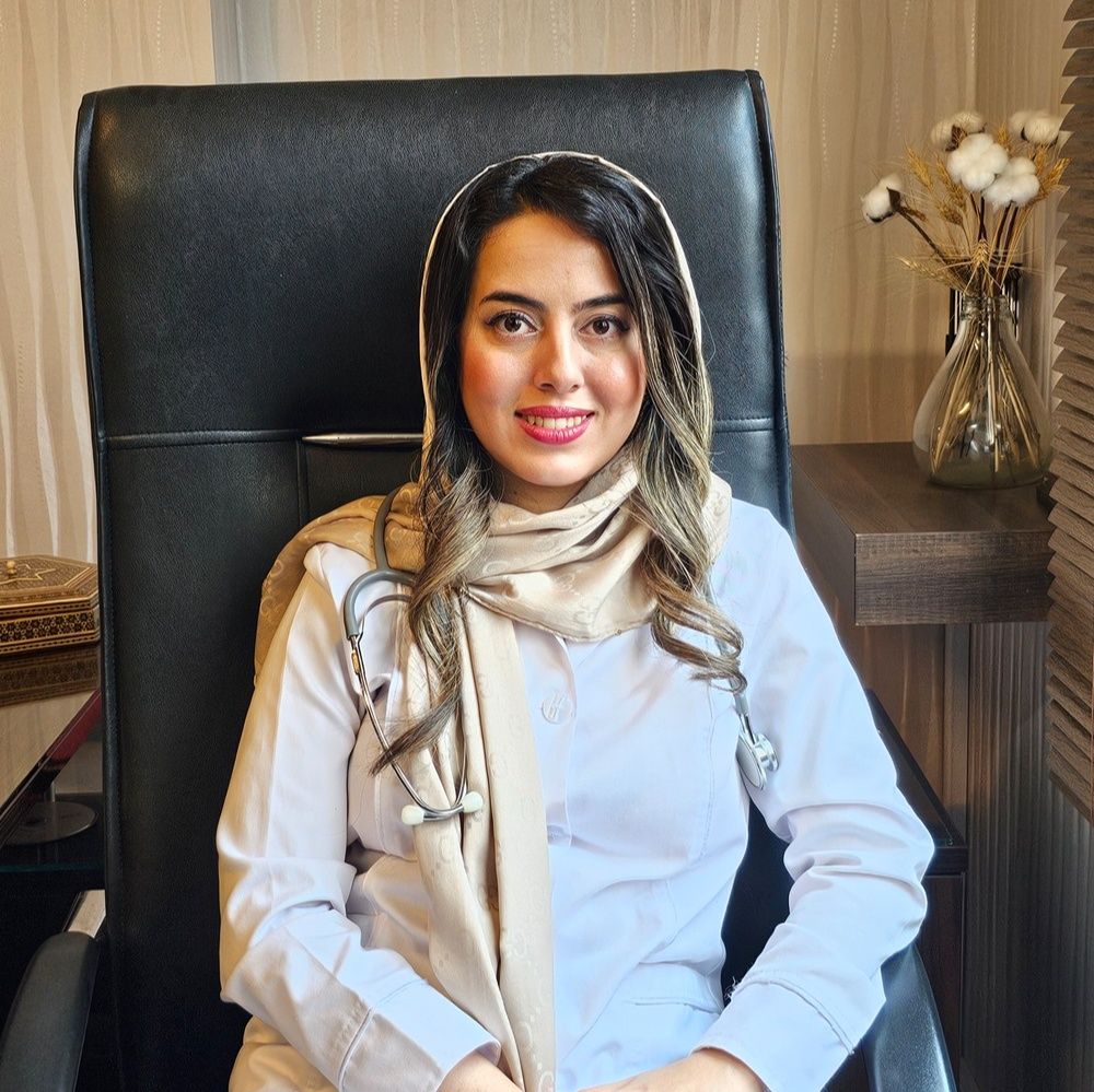 زینب آذین