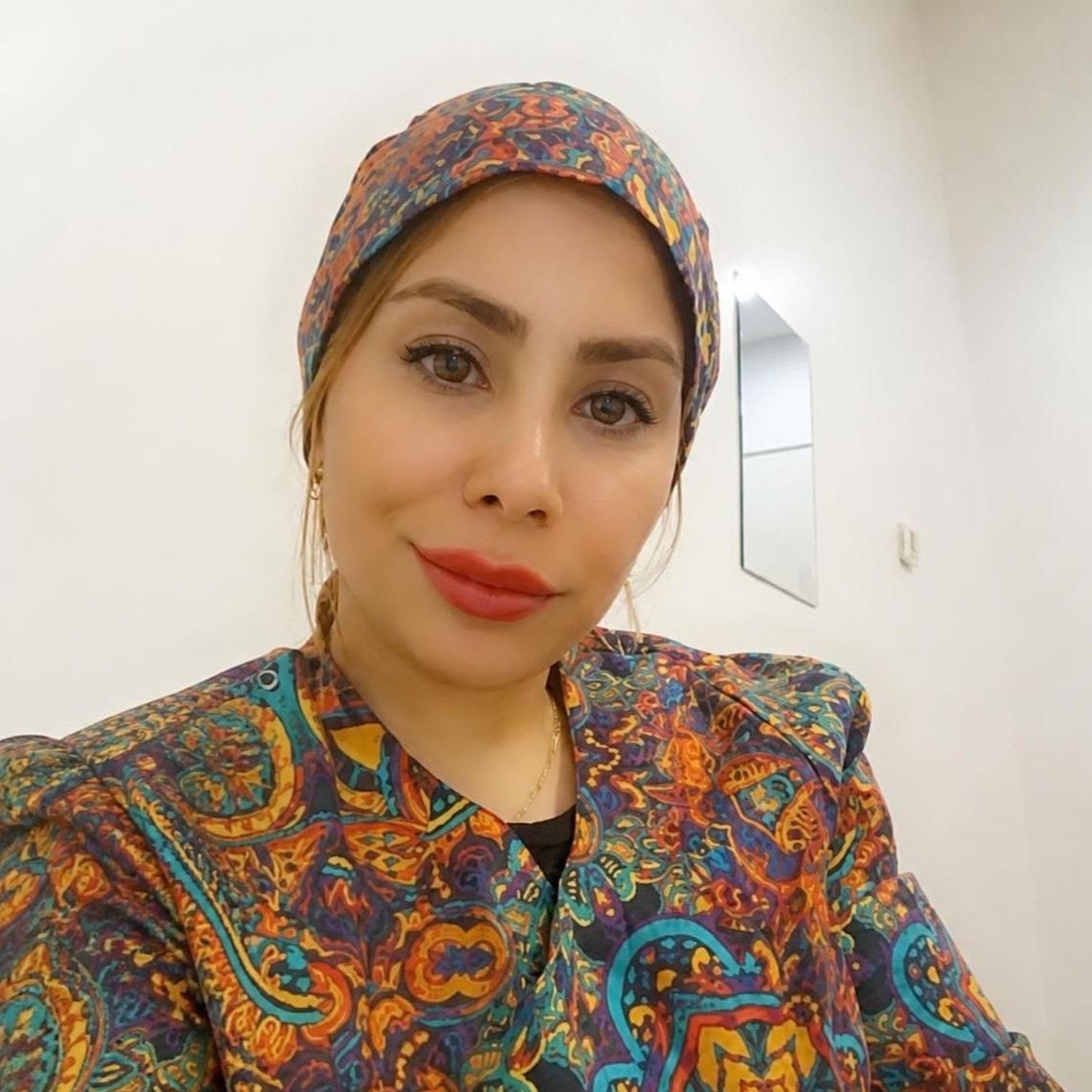 دکتر لیلا نیک نام